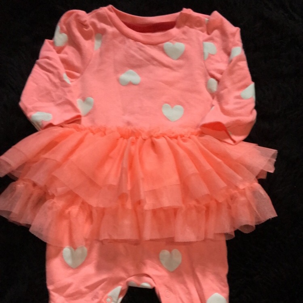 Infant Girl 3-6 month Jumpsuit never worn! - Picture 2 of 3